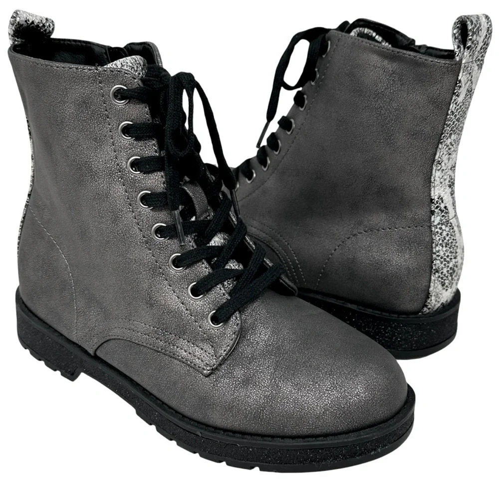 NEW Mia Reeva Big Girls Grey Combat Boots Size 4